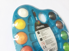 Wasserfarben auf Palette, 12 Farben
