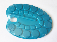 Wasserfarben auf Palette, 12 Farben